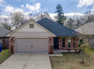 7831 Ferndale Dr, Olive Branch, MS 38654