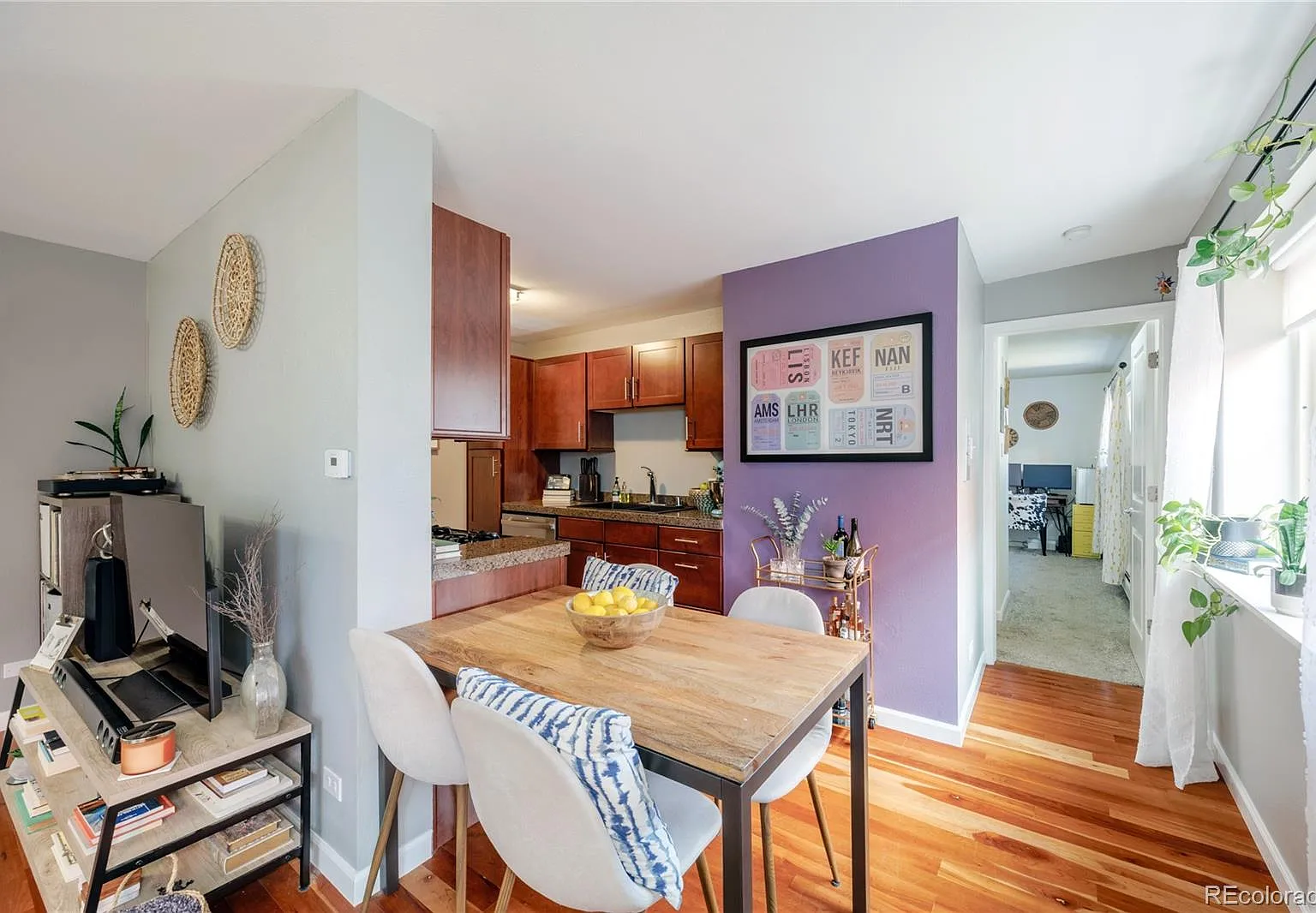 Roquefort Condominiums — Photo 4