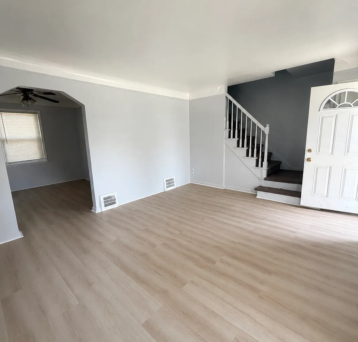 2 bed, 800 sqft, $1,100 — Photo 4
