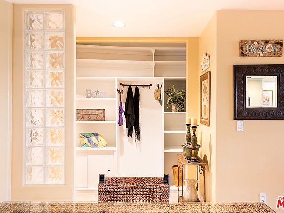 5th image of 390 S Sepulveda Blvd APT 107