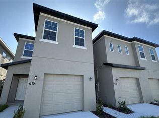 619 Lake Shore Pkwy, Davenport, FL 33896