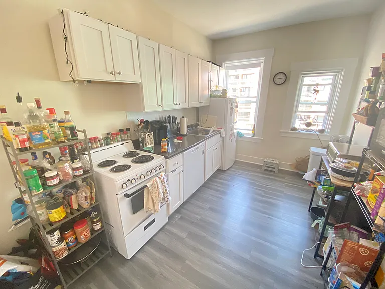 12 Mount Hood Rd — Photo 10
