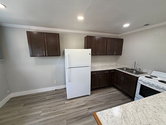 2nd image of 323 Washington Ave #B