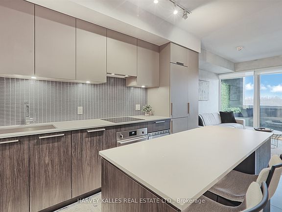5th image of 4208 Dundas St W #412