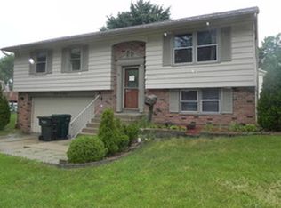 502 Ridge Cir, Streamwood, IL 60107