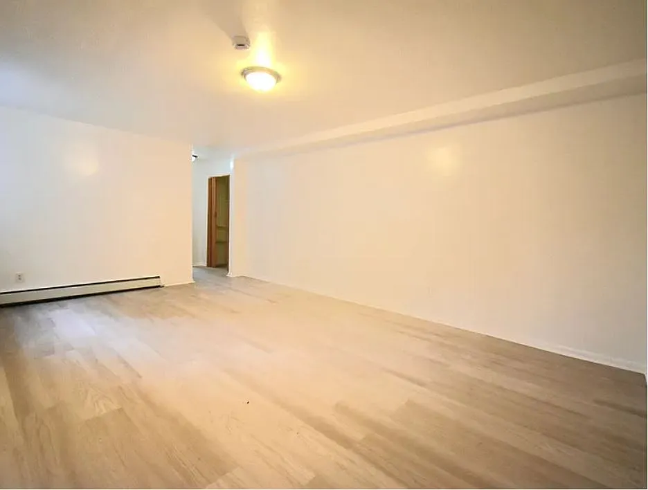 Building Photo - 58 Underwood St #A4