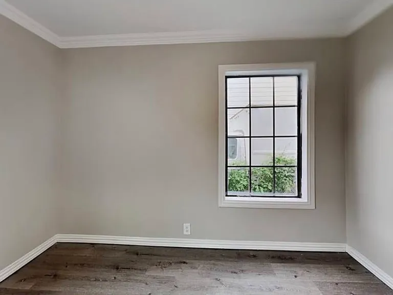 3514 Texas Dr — Photo 6