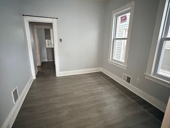 5th image of 94 Summer St #1