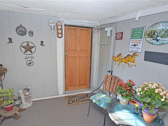 5th image of 451 Limestone Ln