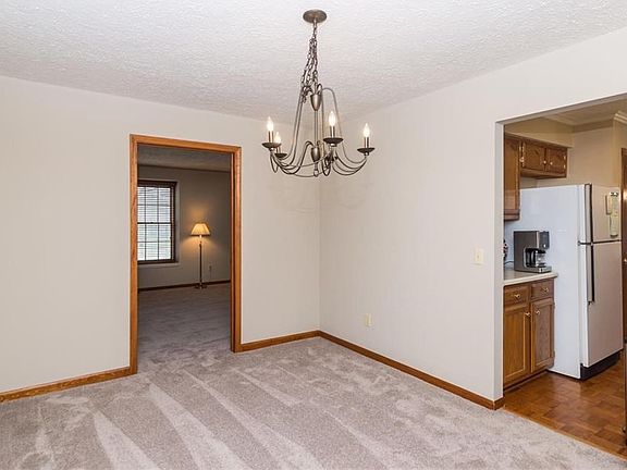 5th image of 8436 Brittany Ct S