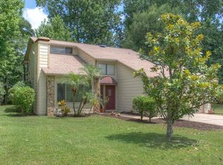 2011 Nancy Ave, Lutz, FL 33548