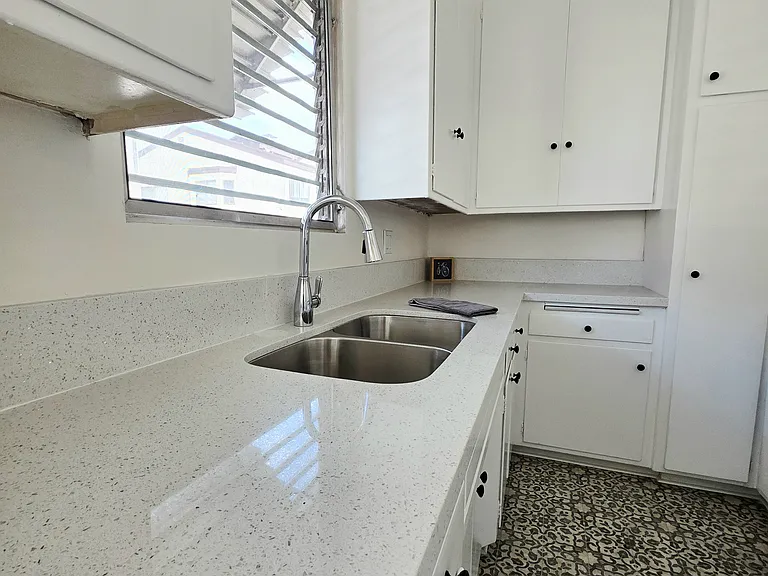 319 N Chevy Chase Dr #F — Photo 6