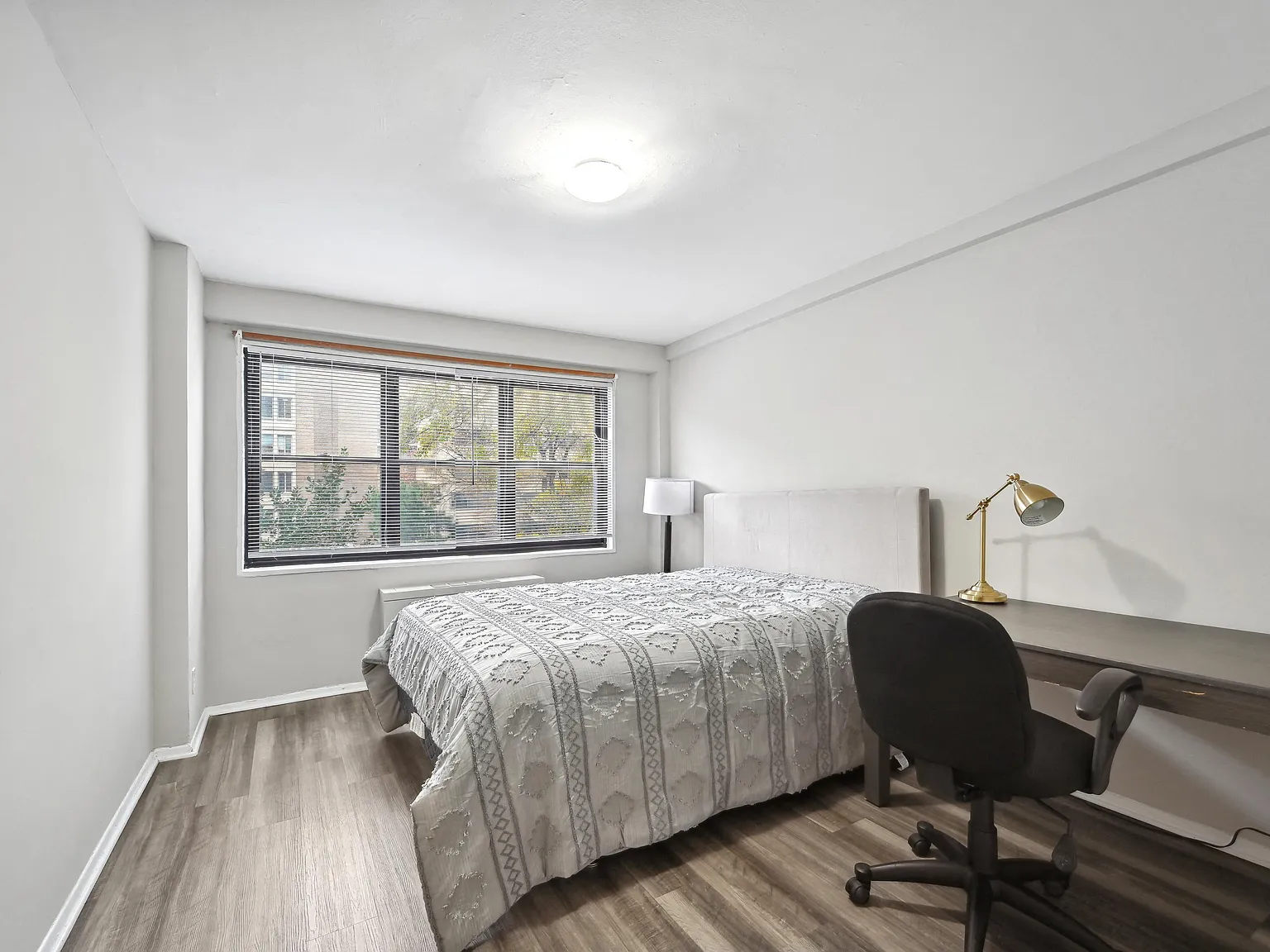 Circle Arms Apartments — Photo 4