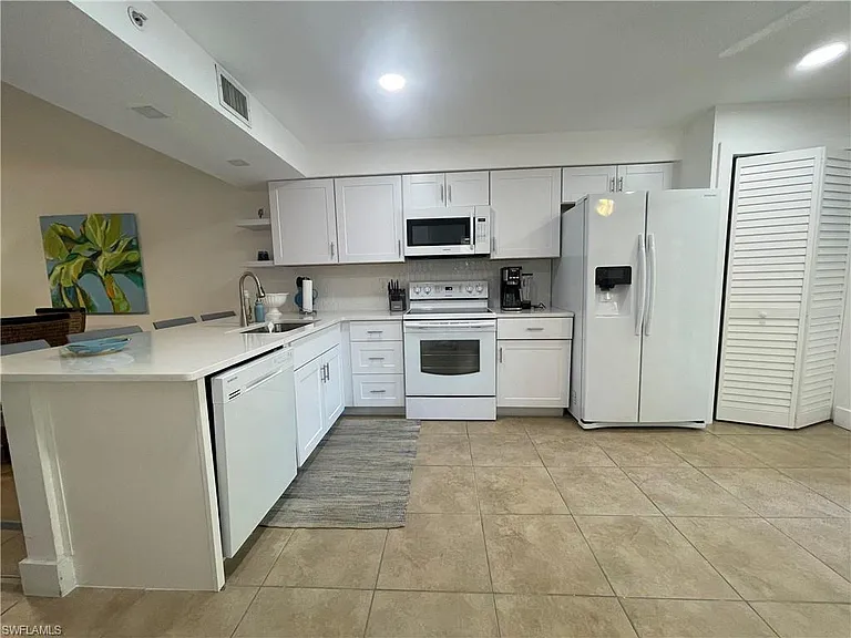 28940 Bermuda Pointe Cir #102 — Photo 7