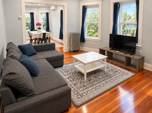 30 Brown Ave Floor 2, Roslindale, MA 02131