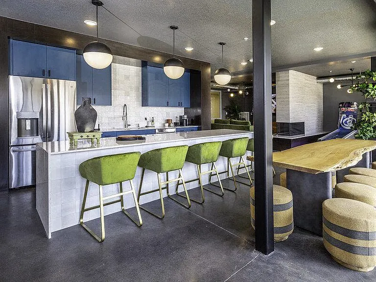 Lotus Republic Apartments — Photo 44