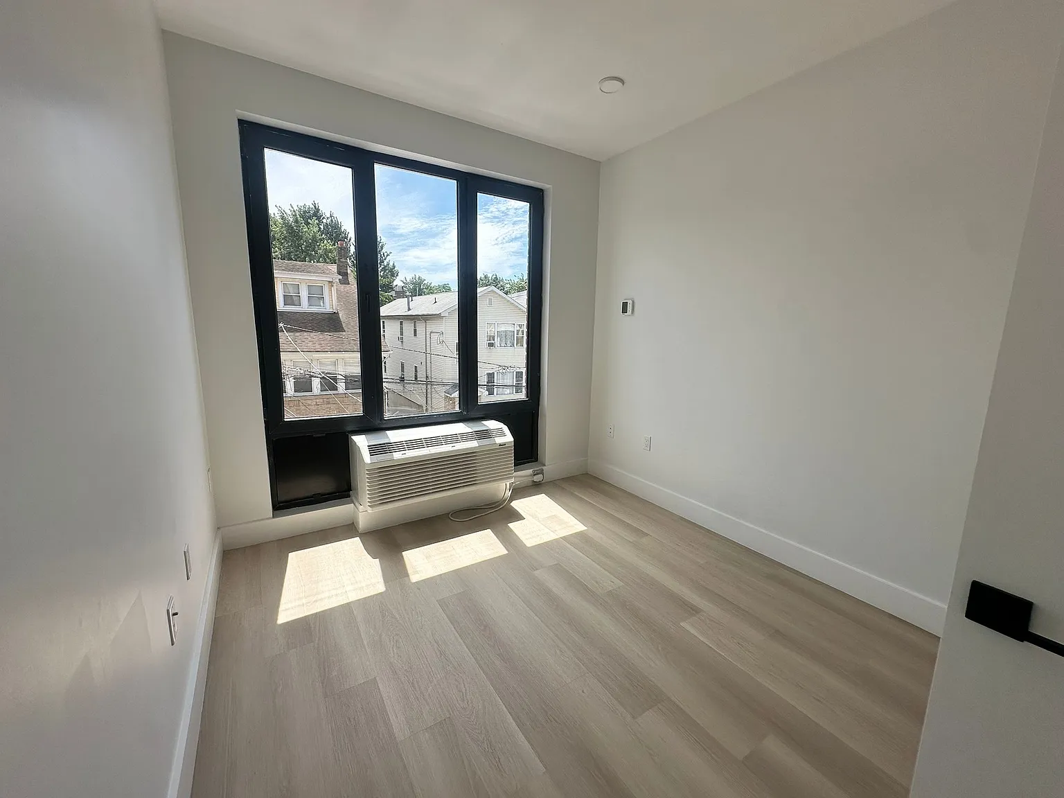 306 Forrest St — Photo 4
