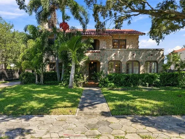 955 39TH AVENUE N, ST PETERSBURG, FL 33703