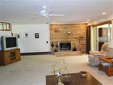 4th image of 750 Lindenwood Ln