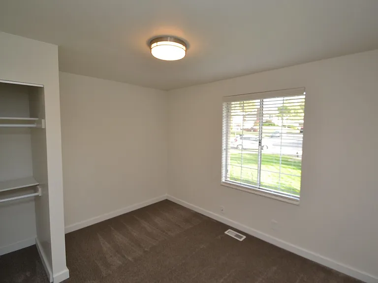 1903 & 1905 S Granduer Dr — Photo 23