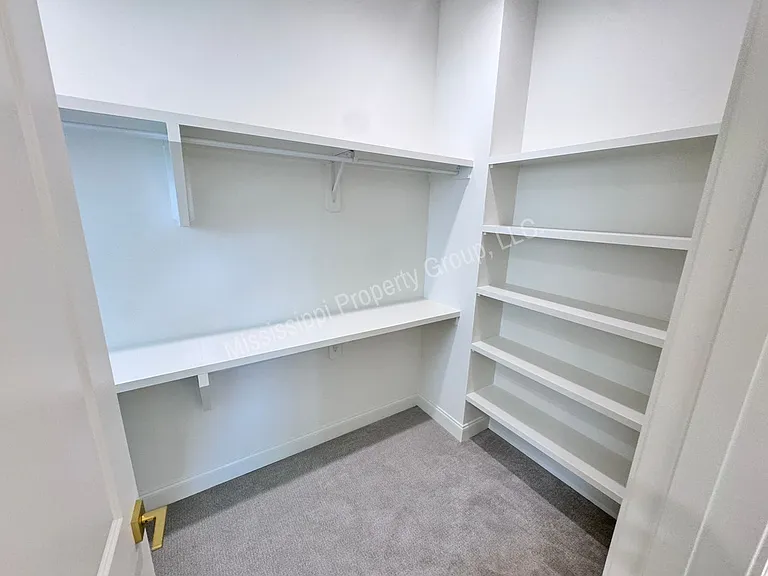 721 Primrose Dr — Photo 33