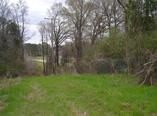 909 Beechwood Rd, Vicksburg, MS 39183