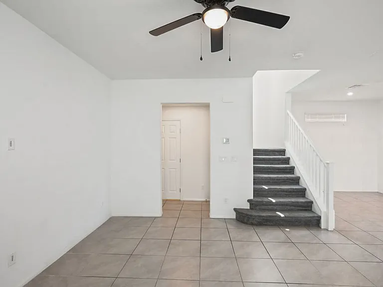 10589 Sariah Skye Ave — Photo 19