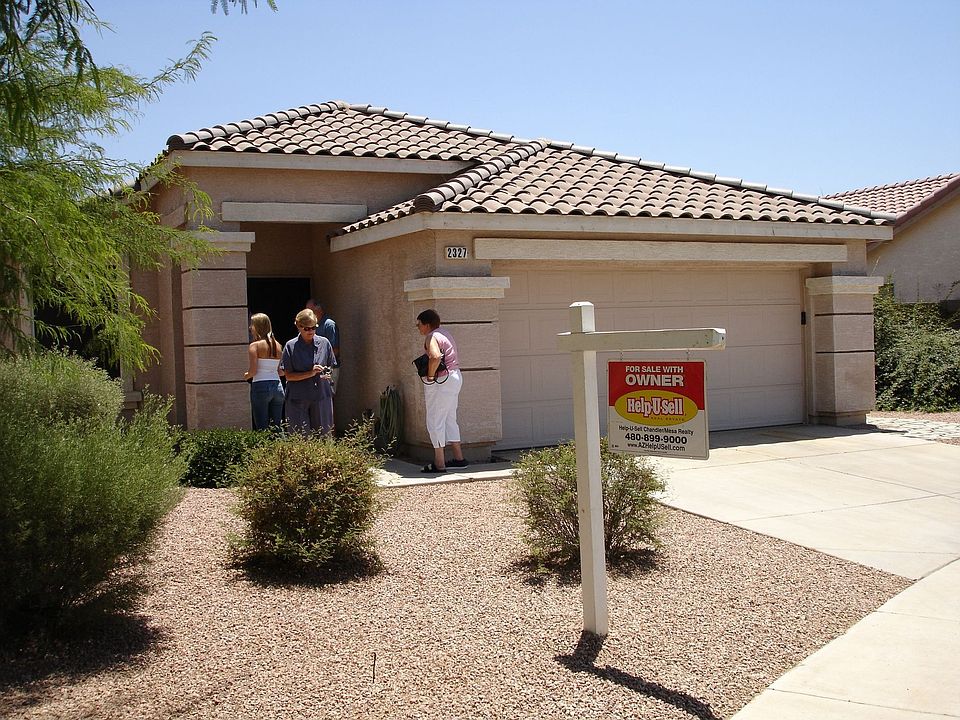 1st image of 2327 E Flintlock Pl