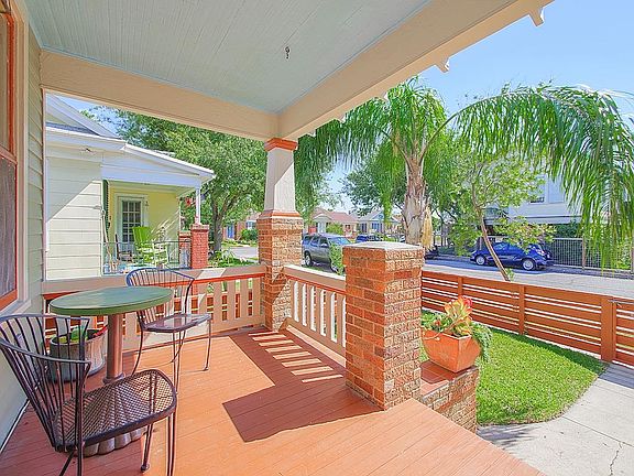 4th image of 1209 Milam Dr