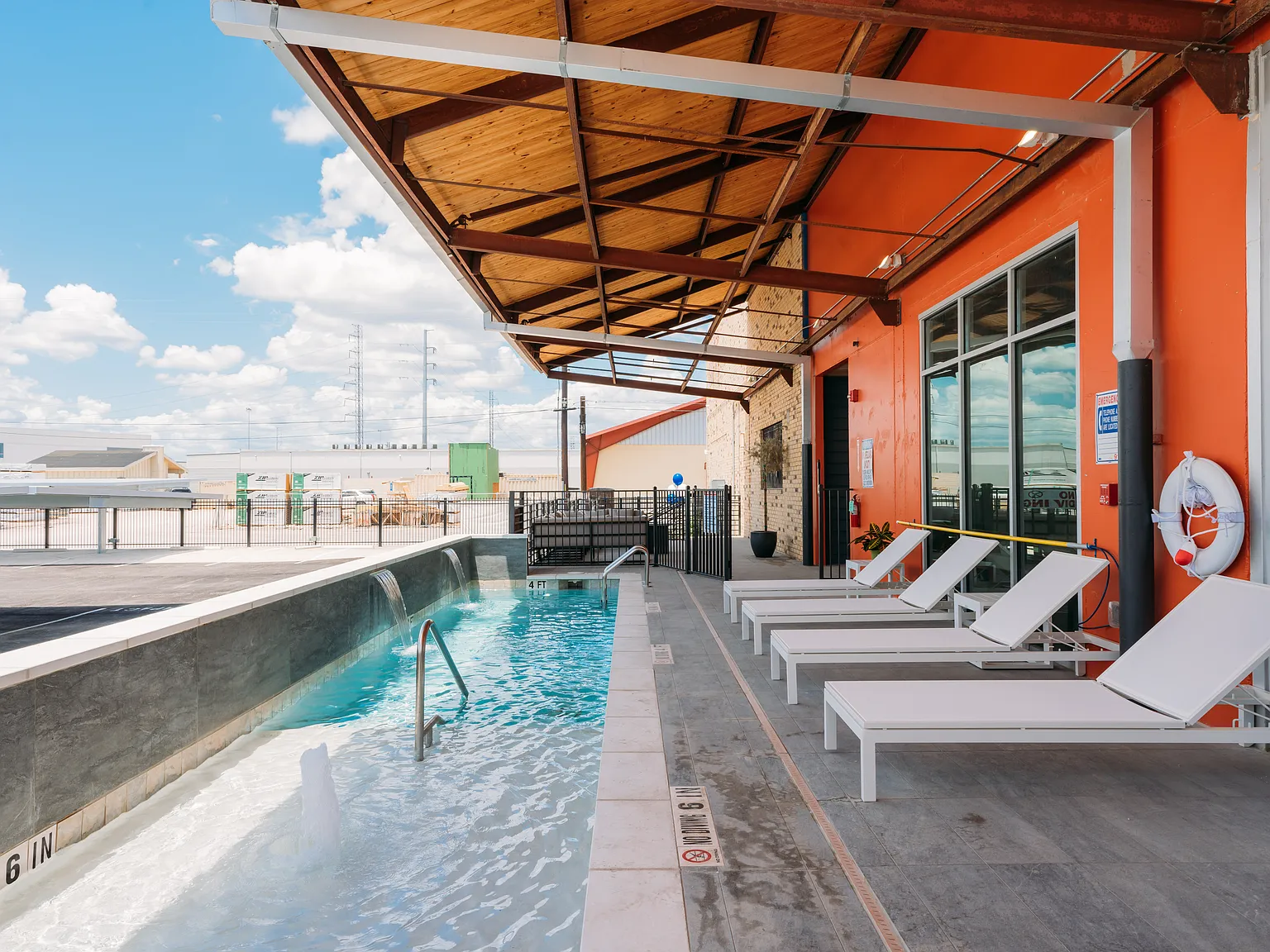 Gallery Lofts: Modern Living in Southtown — Photo 2