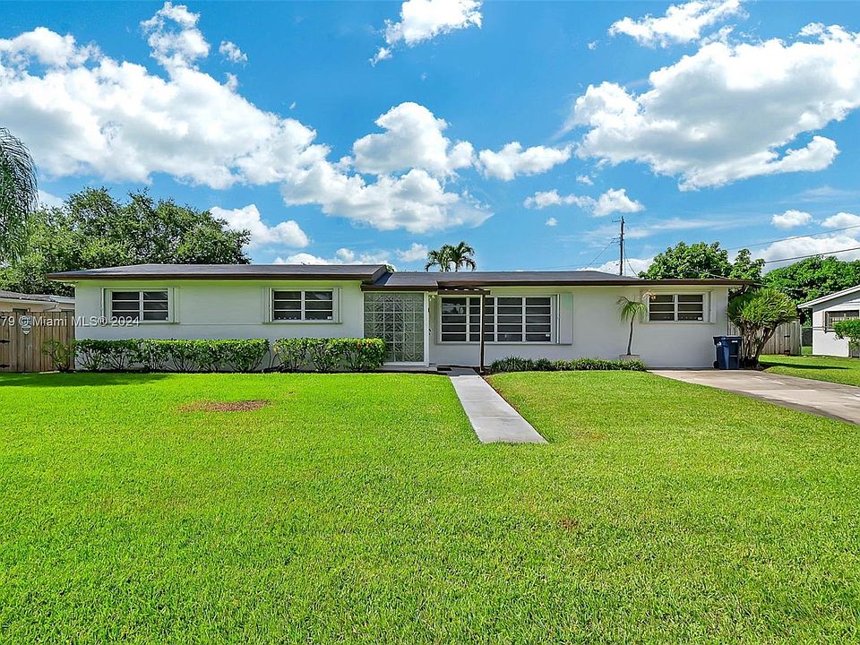 1st image of 9280 SW 165th St