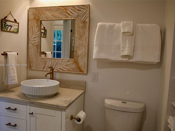 2nd image of 124 Aucila Rd