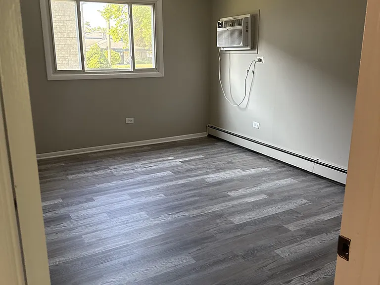 11954 S Kildare Ave #1E — Photo 10