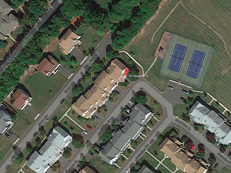 127 Sassafras Ct