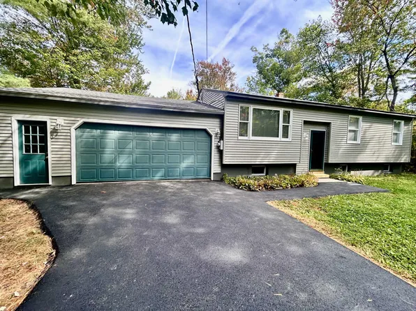 20 Ruth Avenue, Hampden, ME 04444