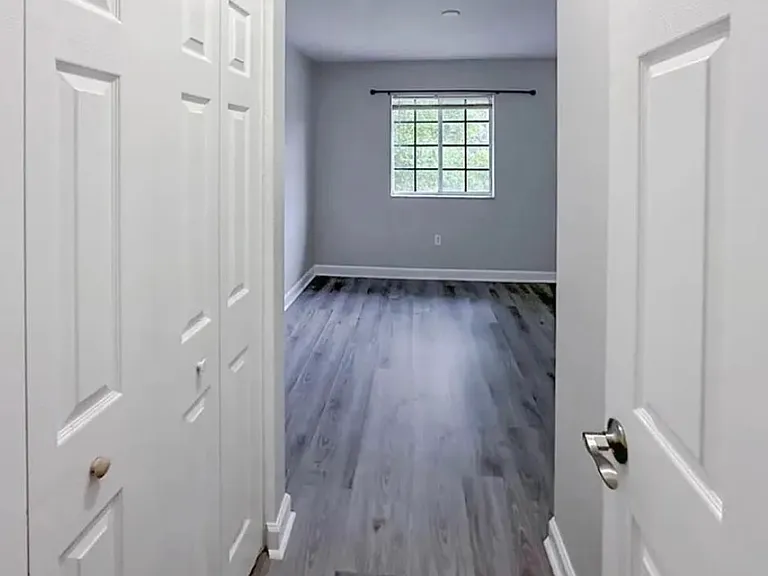 4157 Napoli Lake Dr — Photo 4