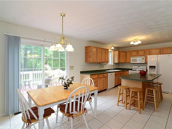 5th image of 345 Mulberry Dr