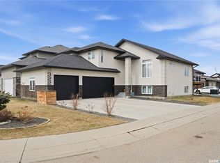 322 Glacial Shores Mnr, Saskatoon, SK S7W0R6