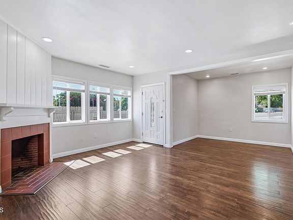 4th image of 9000 Callita St