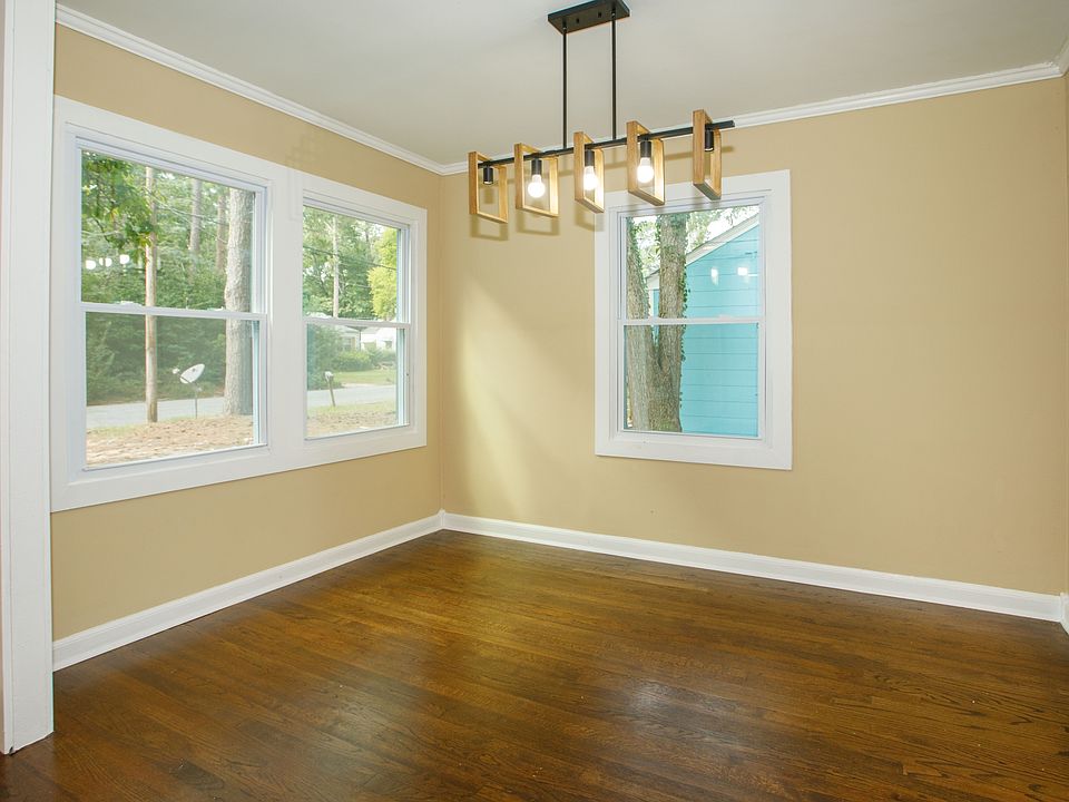 2nd image of 1260 Mimosa Dr