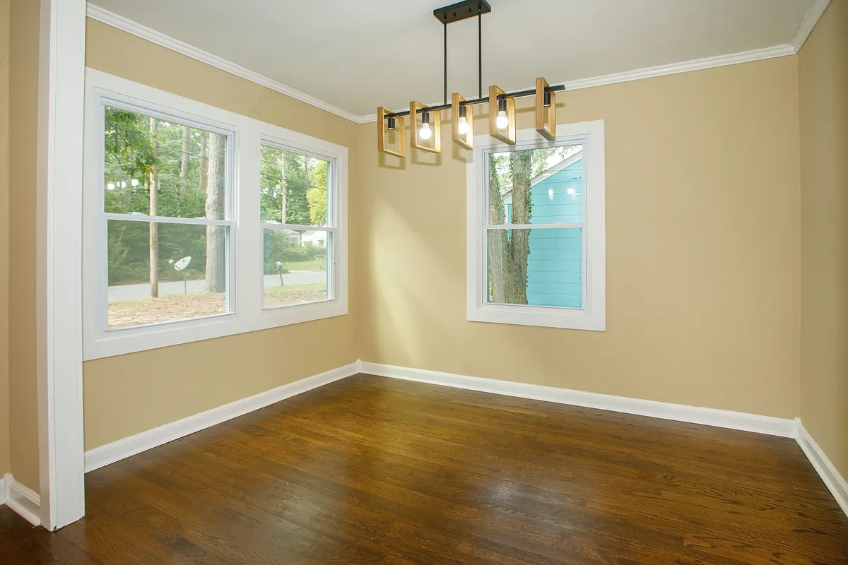 Building Photo - 1260 Mimosa Dr