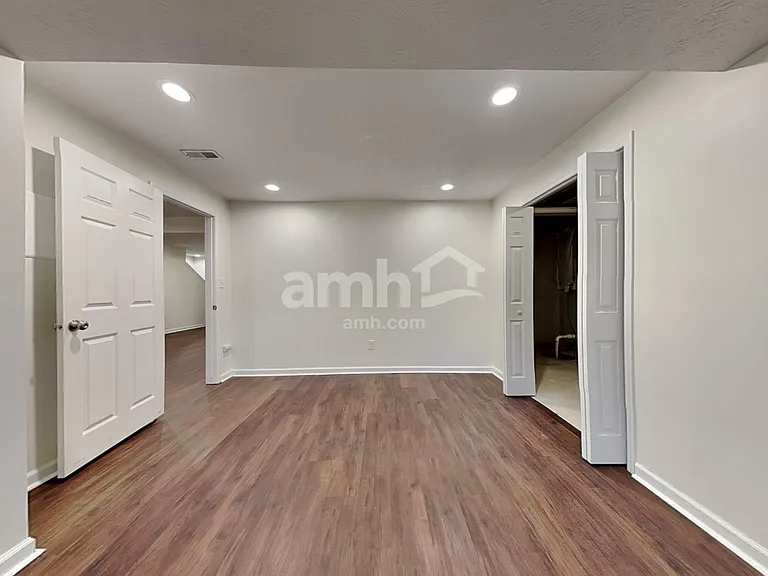 156 Haverstraw Pl — Photo 21
