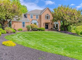 1 Headley Ct, Denville, NJ 07834