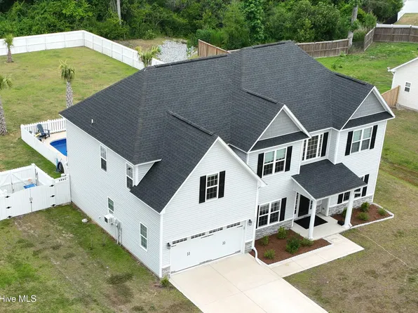 808 Colchester Reef Run, Sneads Ferry, NC 28460