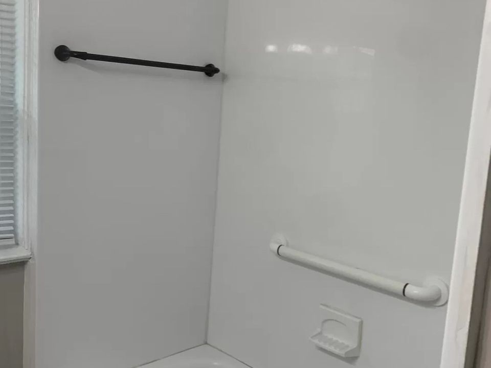 1st image of 1631 Dumesnil St