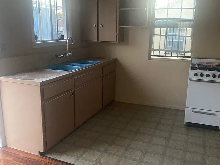 13113 Florwood Ave #2 — Photo 3