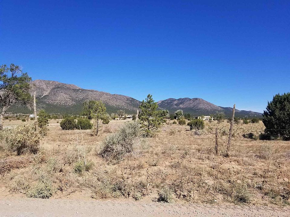 2nd image of 234 Entranosa Rd