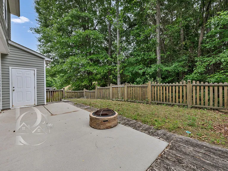 328 Northwood St — Photo 30