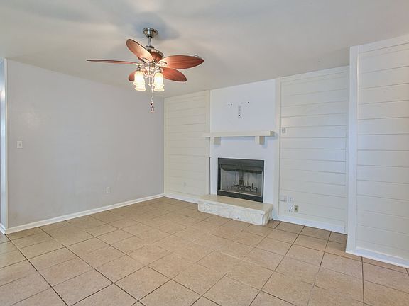 4th image of 2538 Arthurs Court Ln