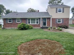 2504 Sharon Cir, Louisville, KY 40218